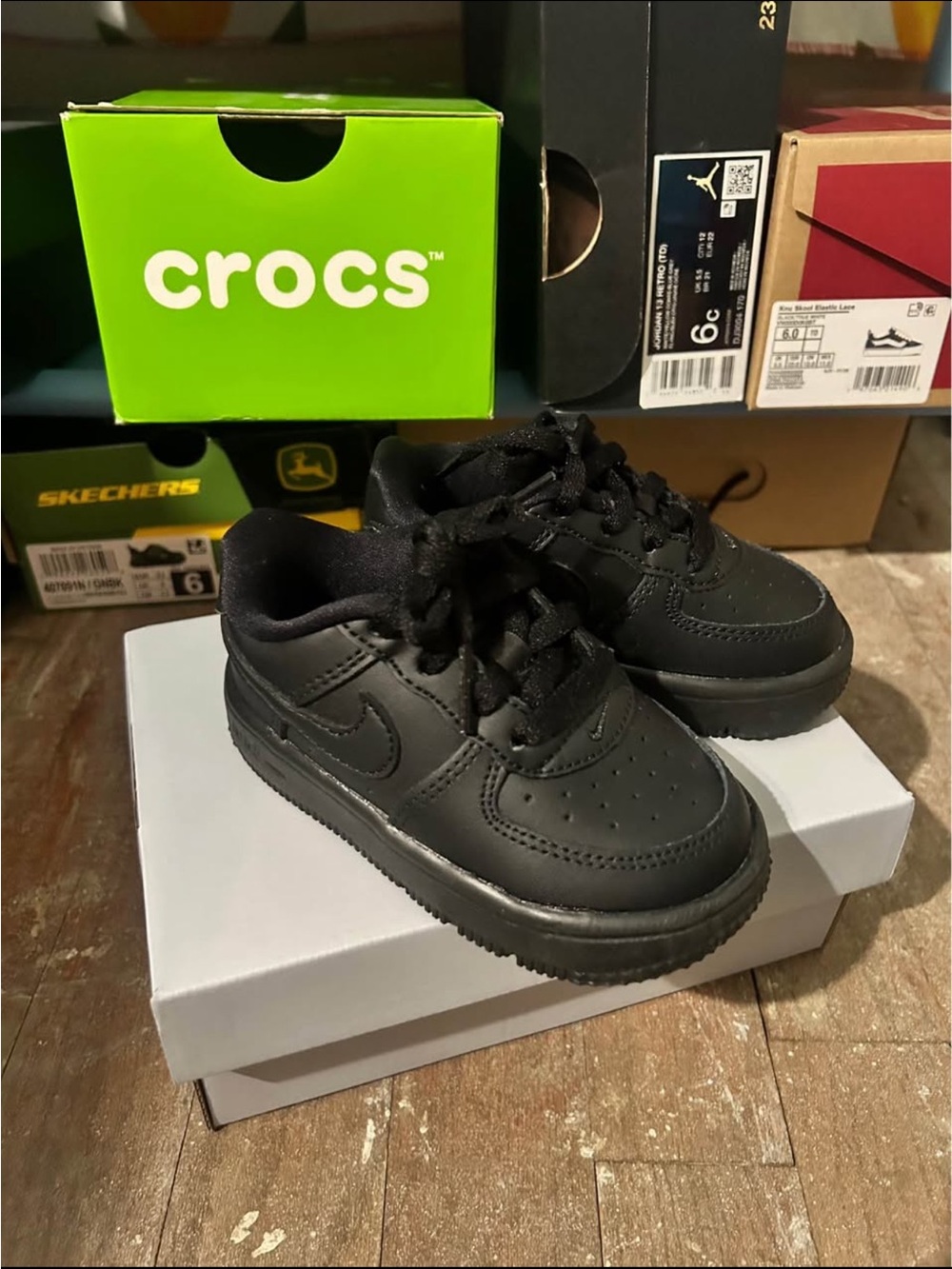 Nike Black Low-Top Toddler Sneakers